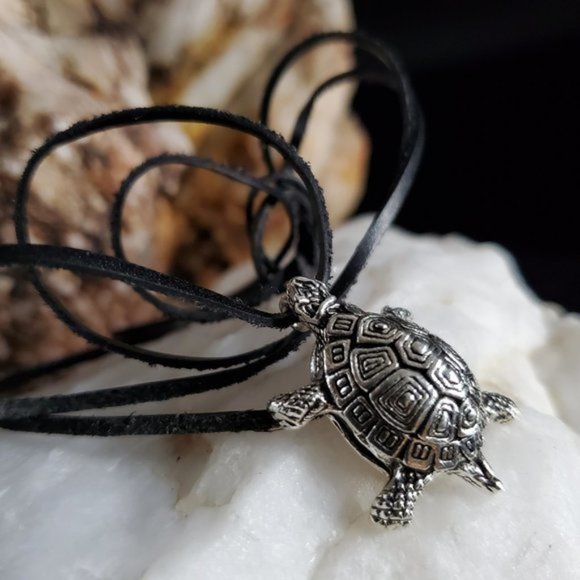 Handmade Jewelry - #GIFT Silver Turtle Pendant Leather Cord